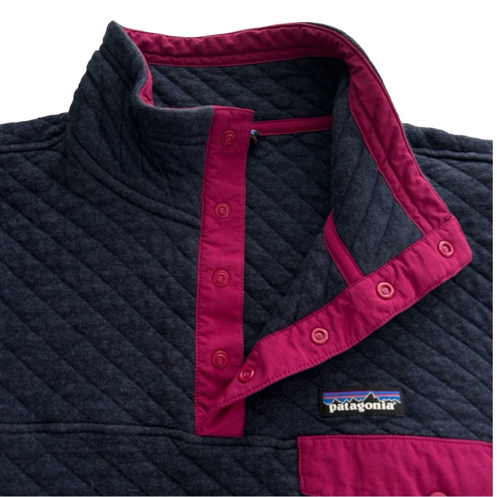 Patagonia Navy Quilted Pullover with Magenta Trim - Picture 3 of 8